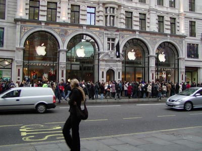 Apple Store Regent Street.