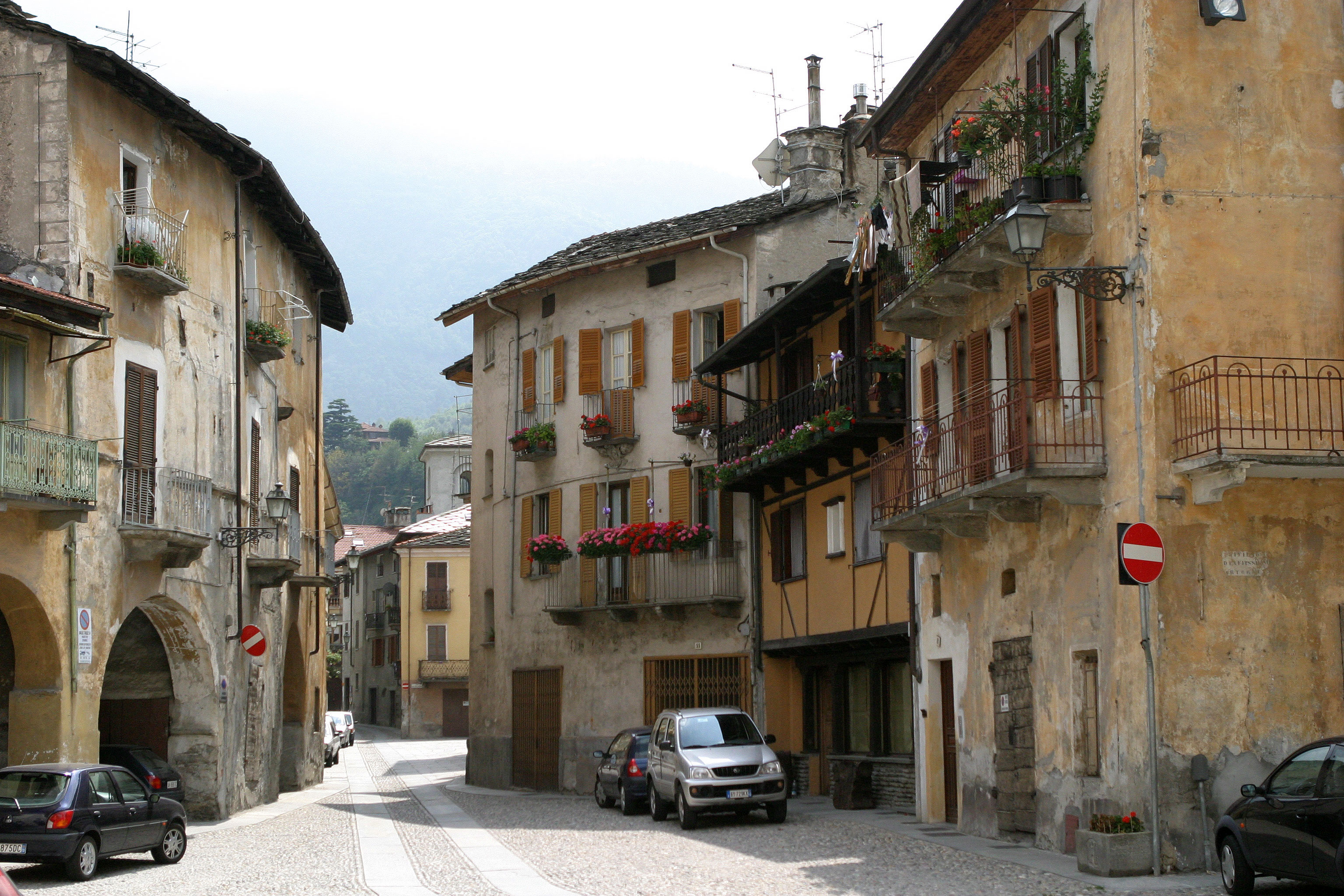 an other typical street of Suza