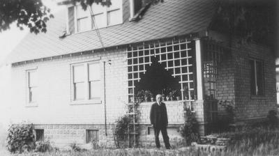 The house Sam built (1929) Mama didn't like it so never lived there.
