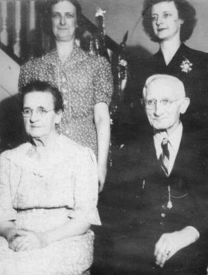 Clara, Dora, Pearl, Sam, ca 1945