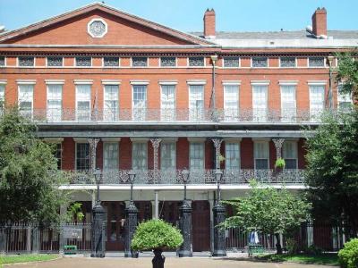 Lower Pontalba Apartment Building (2975)