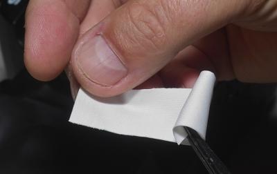 Dry: Wrap the cloth around the end of the tweezers.