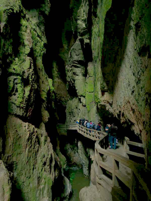 Soul-stirring Gorge<br />九鄉驚魂峽