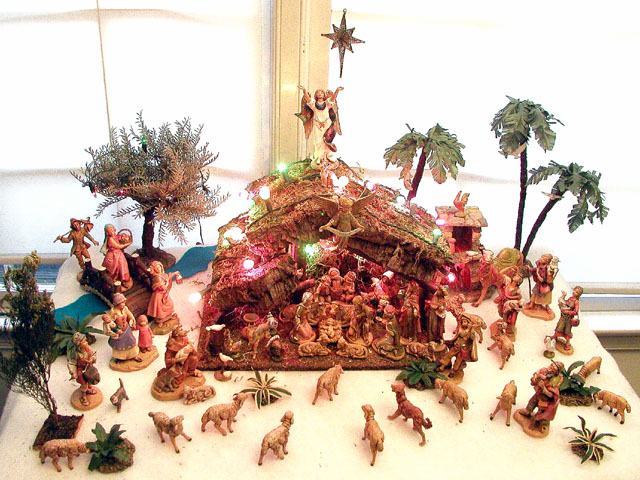 Front view of the scene, Christmas Season 2002.