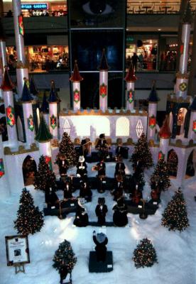 Milwaukee::Christmas Choir of Teddy Bears