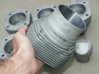 906 MAHLE Racing Pistons, Rings, and Wrist Pins...