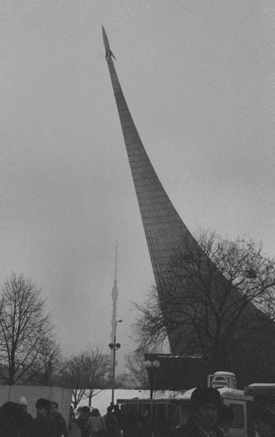 Soviet space flight monument