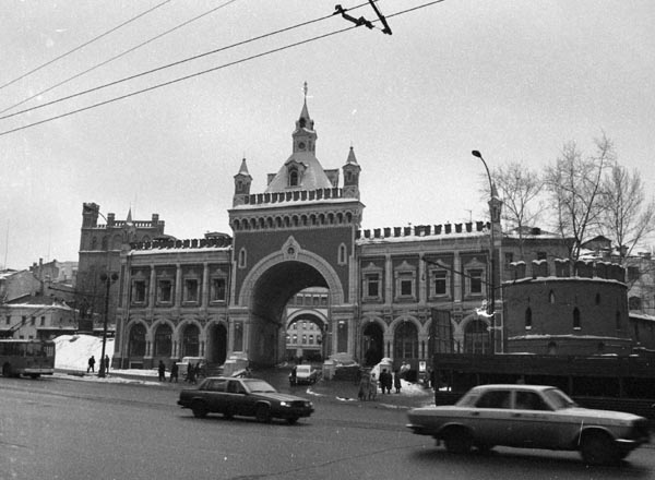 Leningrad Station, departure point for the Red Arrow