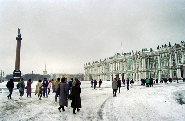Dvortsovaya Ploshchad (Palace Square), Winter Palace, Alexander Column