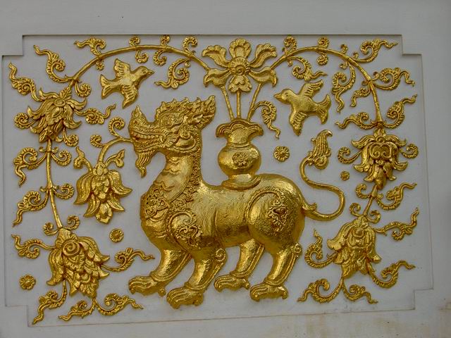 Lion-liked wall painting at Wat Klang Wiang