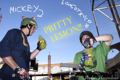 Los Diegos tomando Pritty Lemon