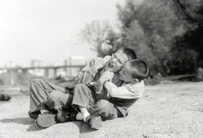 2boysa.jpg