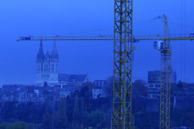 1/80s f/10.0 at 90.0mm iso200