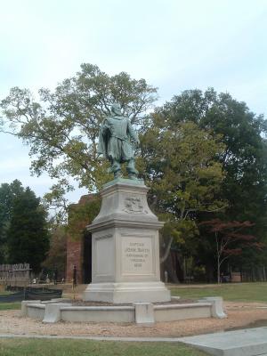 Jamestown_14 - Capt. John Smith Statue - 1