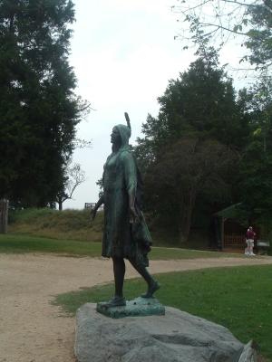 Jamestown_66 - Pocahontas Statue - 1