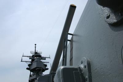 USS Wisconsin Norfolk 2004