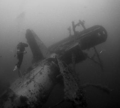 Dan on the wreck
