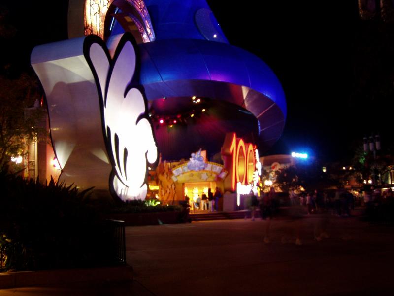 Mickeys Sorcerers Hat at MGM, night shot, monopod, sitting on a park bench 12/2002