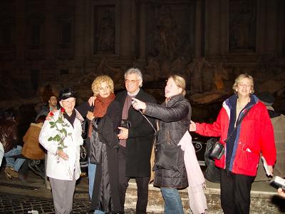 u21/lorenbc/medium/9575528.group_trevi_2_800.jpg