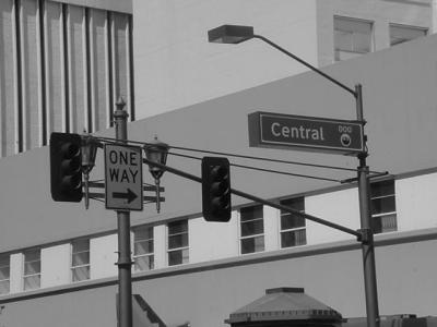 One Way --->  central avenue 000
