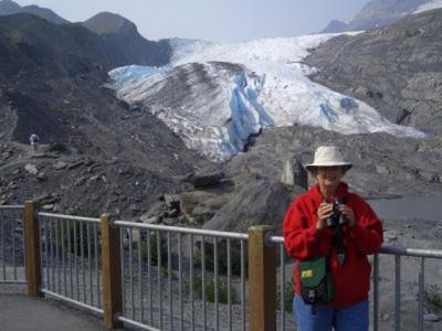 The Worthington Glacier just north of Valdez.