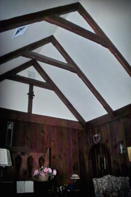 IMG00825.jpg LR ceiling (end 2004 photos)