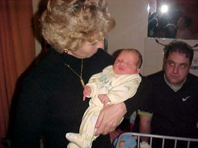 u21/seanflannery/medium/12484015.NonaSean.jpg