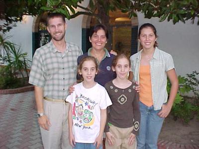 Mike  Helen Family.JPG