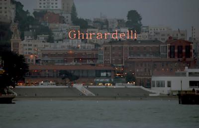 04n-15 Ghirardelli, Aquatic Park