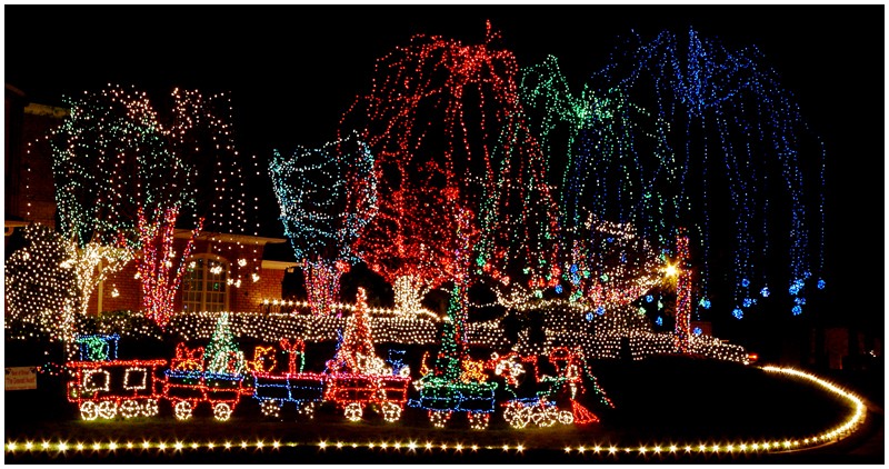 <B>North Pole Express</B><BR><Font Size=1>by David Cappello