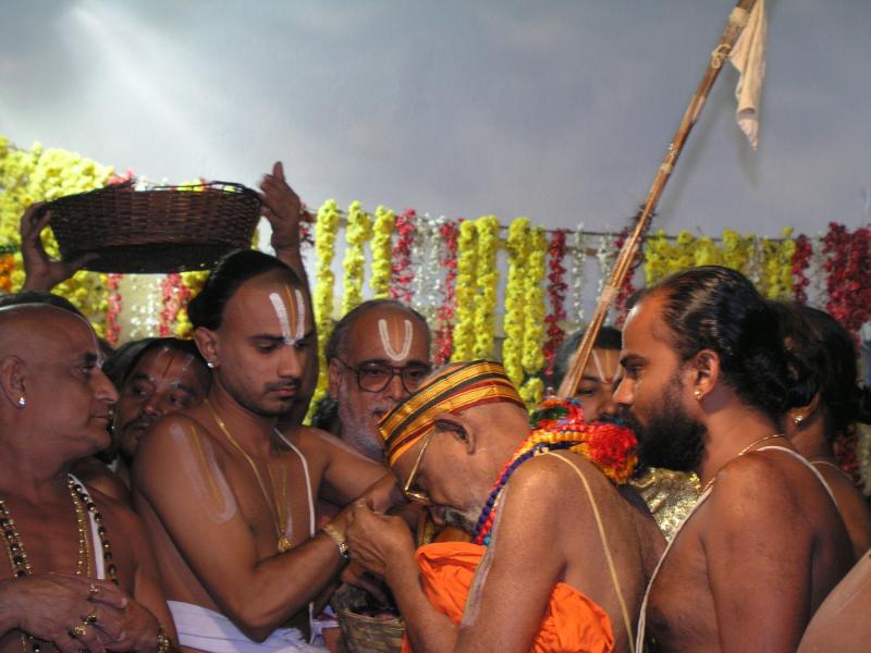kAnchi mariyAdai