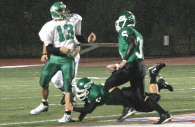 Tony Donohoe & Jeff Strong pressuring the QB