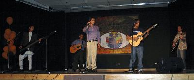 u21/vkantabu/medium/35241468.NepalesesingingDSC_0132.jpg