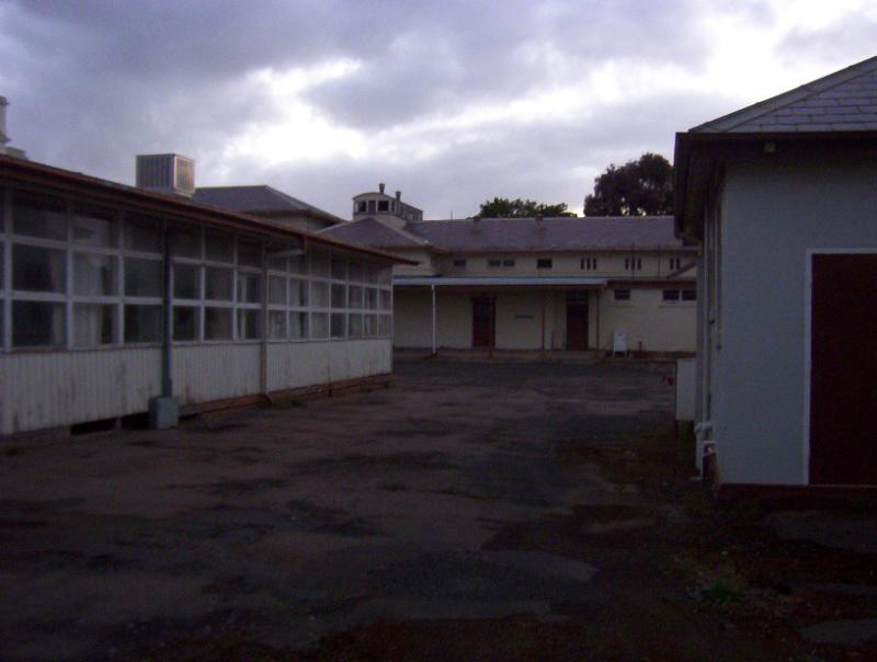 More buildings.jpg