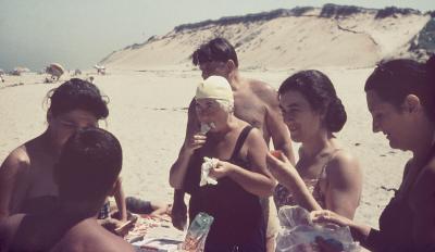 lunch-at-beach,'54-2.jpg