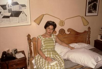 Ethel,bedroom,'62-1.jpg