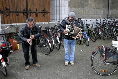 Street Entertainers at Centraal Station