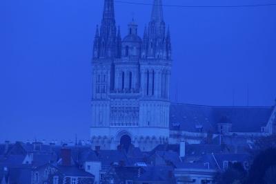 1/250s f/5.6 at 210.0mm iso200