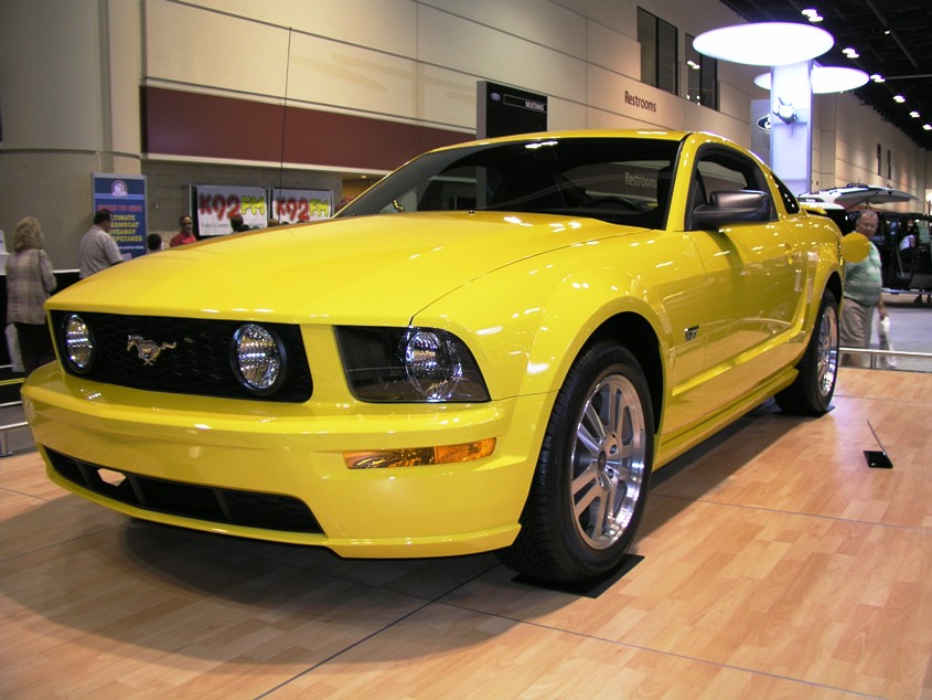05 Ford Mustang