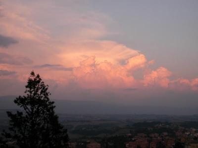 u22/mussetto/medium/20629593.SunsetTodi.jpg