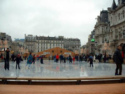 Ice Skating outside the Hotel de Ville