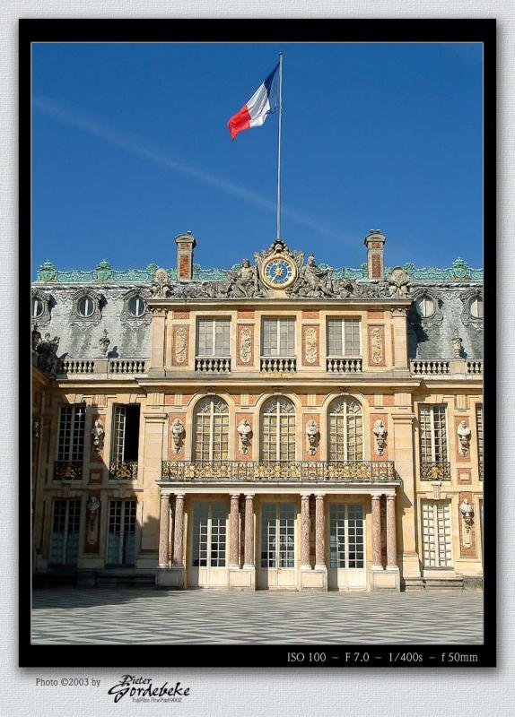 Detail of Chateau Versailles (front)