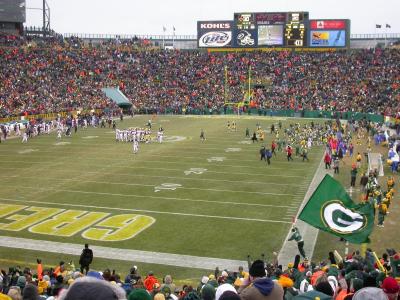 Three seconds to go and Favre just kneels down