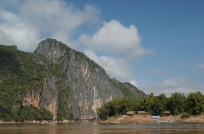 Pak Ou, Laos