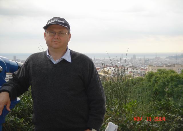 gaudi designed park04.JPG