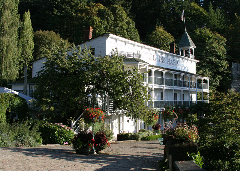 <B>Hotel de Haro</B><BR><FONT size=2>by Ann Chaikin<BR>Not for Voting</FONT>