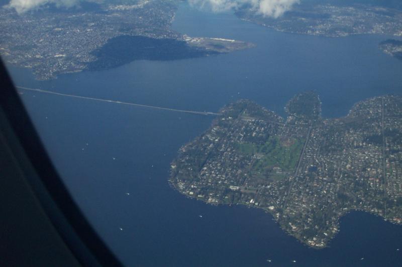 Seattle_1534 aerial evergreen pt floating bridge.JPG