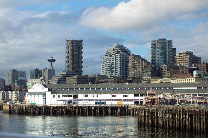 Seattle_1479 aquarium and space needle.JPG