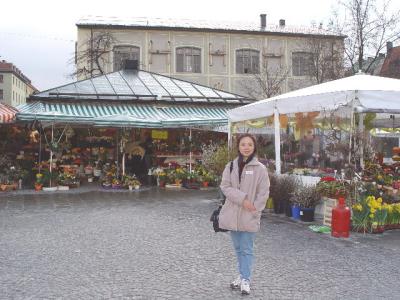 Viktualienmarkt (Farmers' Market)