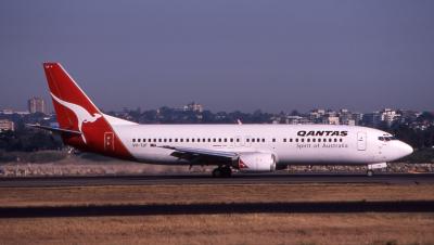 VH-TJF  Qantas  B737.jpg